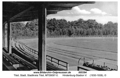 ID005394-Tilsit-Hindenburg-Stadion_balkonblumen1938.jpg