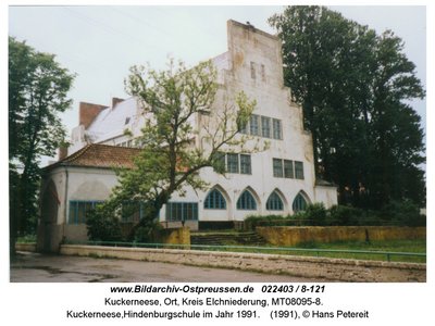ID022403-Kuck_Hindenbrug_Schule_1991_Q_Hans_Petereit.jpg