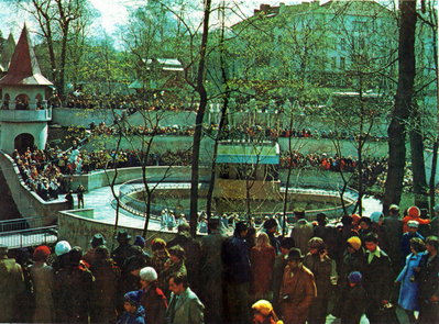 Калининградский зоопарк (путеводитель)_1984_02_новый размер.jpg