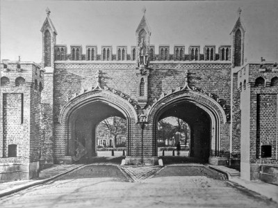 Фридландские ворота, вид с внешней стороны. Довоенное фото